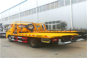 港闸附近拖车救援搭电