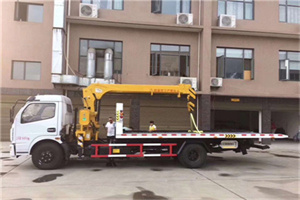 港闸附近汽车轮胎更换